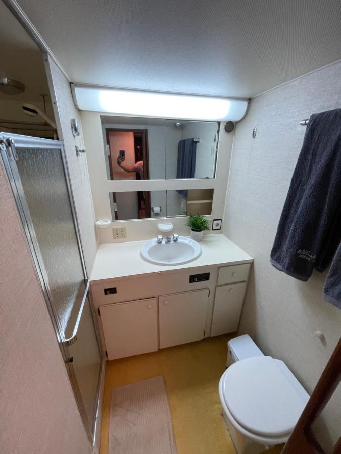 Hotel Yacht Our Alissa Sant Adria de Besos Εξωτερικό φωτογραφία