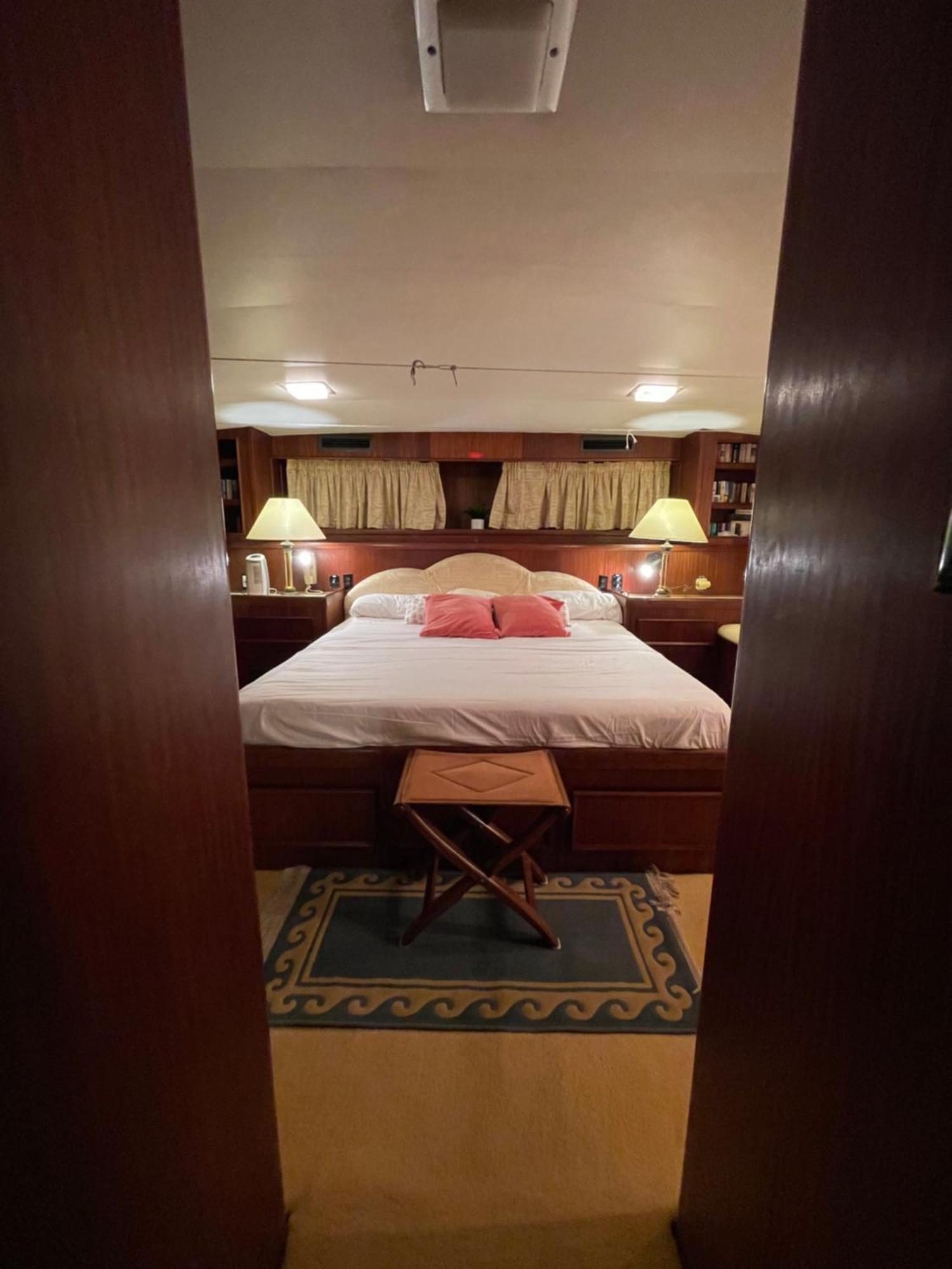 Hotel Yacht Our Alissa Sant Adria de Besos Εξωτερικό φωτογραφία